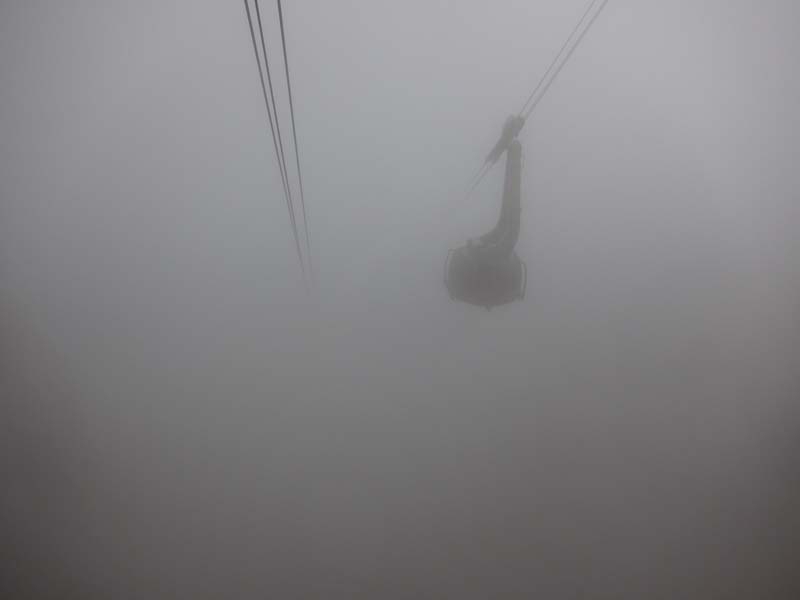 hk12073051.jpg - 11142 Bytes