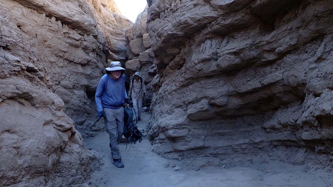 hk24111885b.jpg - 133536 Bytes