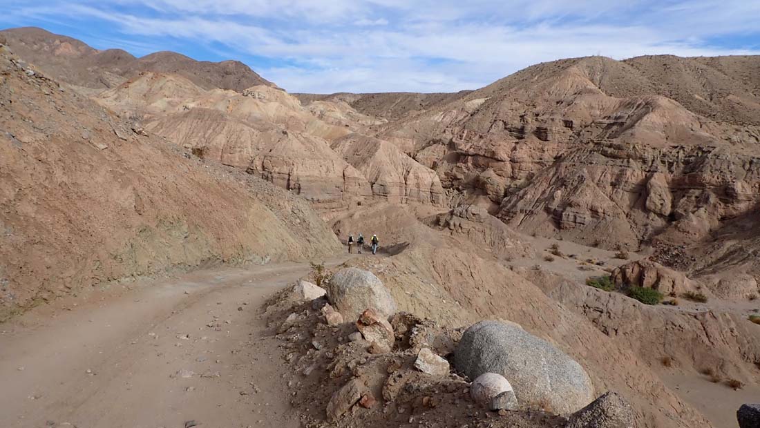 hk24112501.jpg - 125571 Bytes